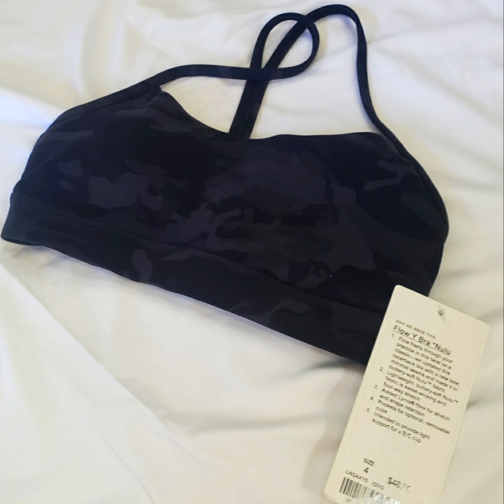 Lululemon Flow Y Nulu black/grey camo bra size 4, b/c cup